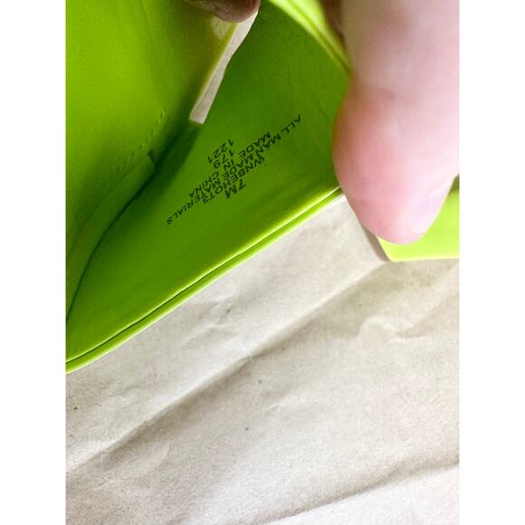 Nine West Behot Heeled Lime Neon Green Slide Sandals Patent Mules Size 7 - Picture 8 of 10